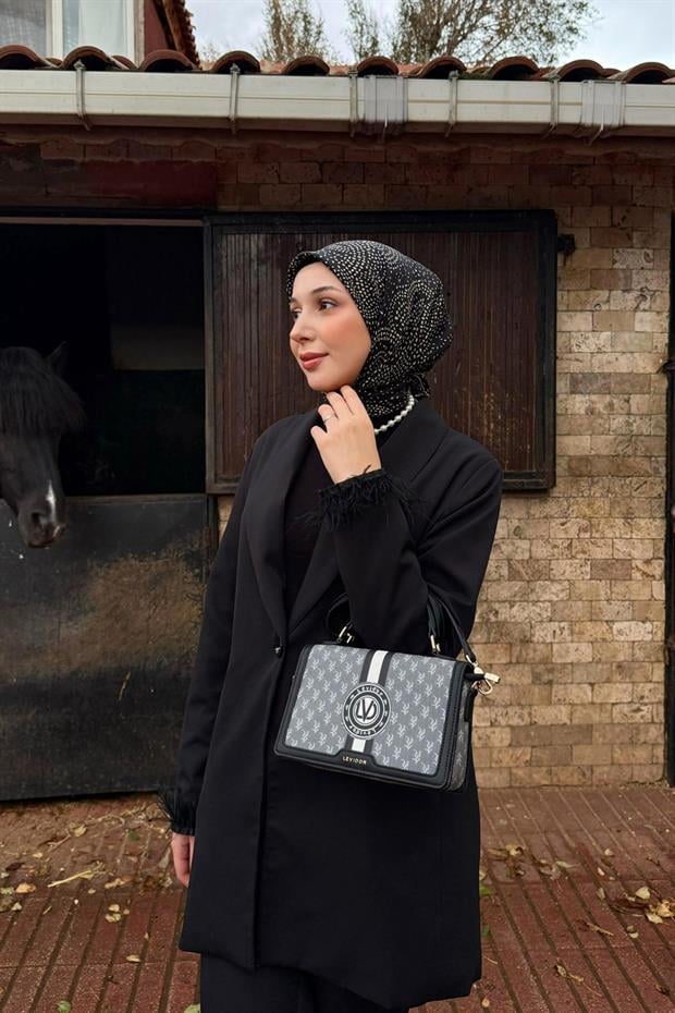 Siyah Logolu Monogram Desen El Çantası