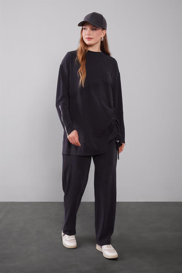 Siyah Manşet Detaylı İkili Takım