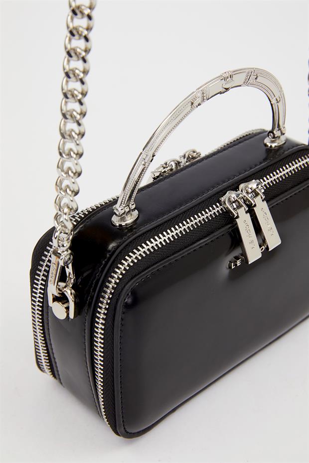 Siyah Metal Askı Detay Omuz Çantası