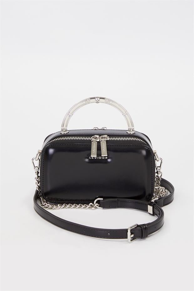 Siyah Metal Askı Detay Omuz Çantası