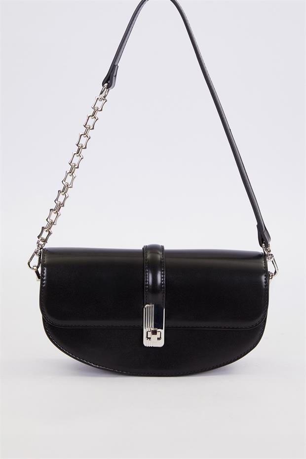 Siyah Metal Detaylı Omuz Çantası