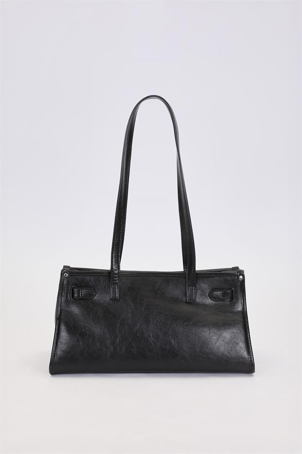 Siyah Metal Kilit Charmlı Omuz Çantası