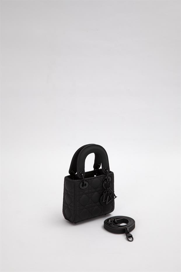 Siyah Mini Boy Aksesuar Detaylı El Çantası