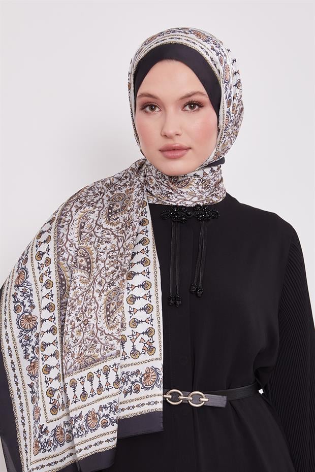 Siyah Mini Çiçek Hint İpeği Şal