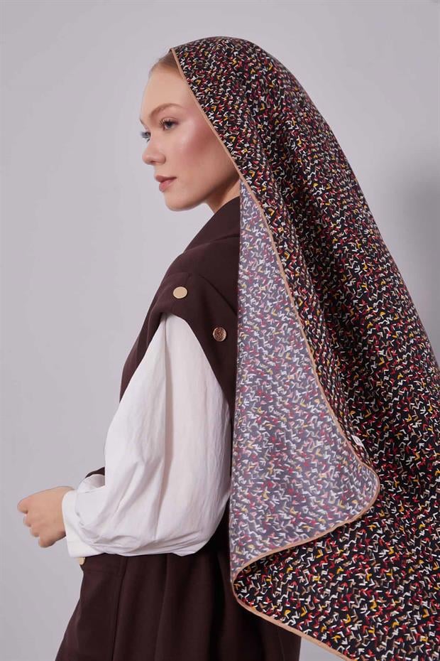 Siyah Mini Yazı Detay Twill İpek Eşarp