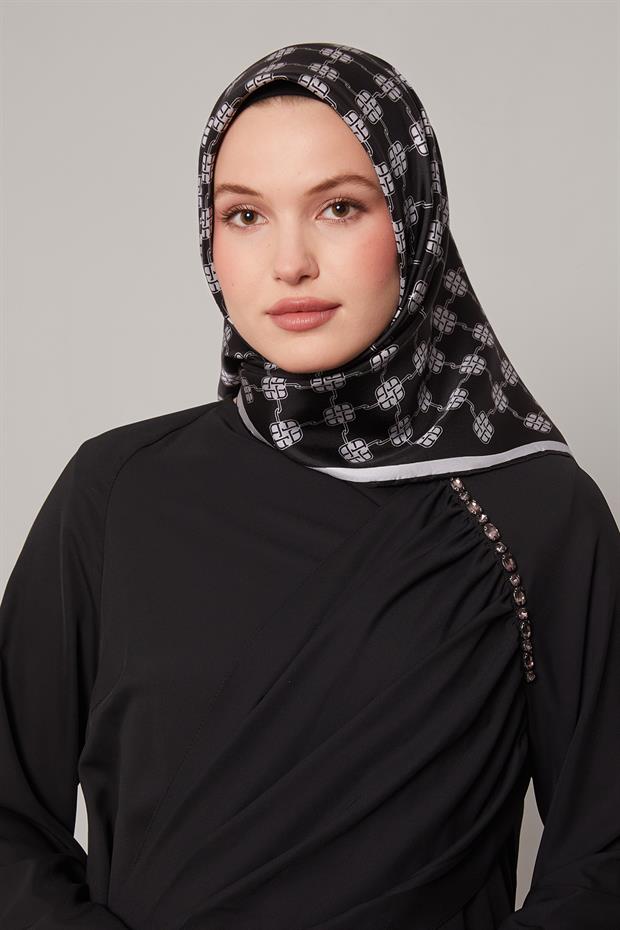 Siyah Mini Yonca Desen Twill İpek Eşarp