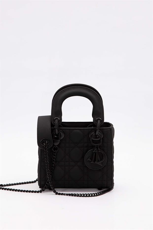 Siyah Mini Zincir Aksesuarlı El Çantası