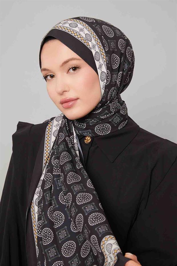 Siyah Motif Desen Club Şal