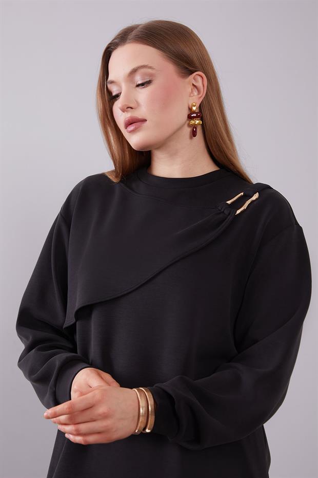 Siyah Omuz Aksesuar Detaylı İkili Takım
