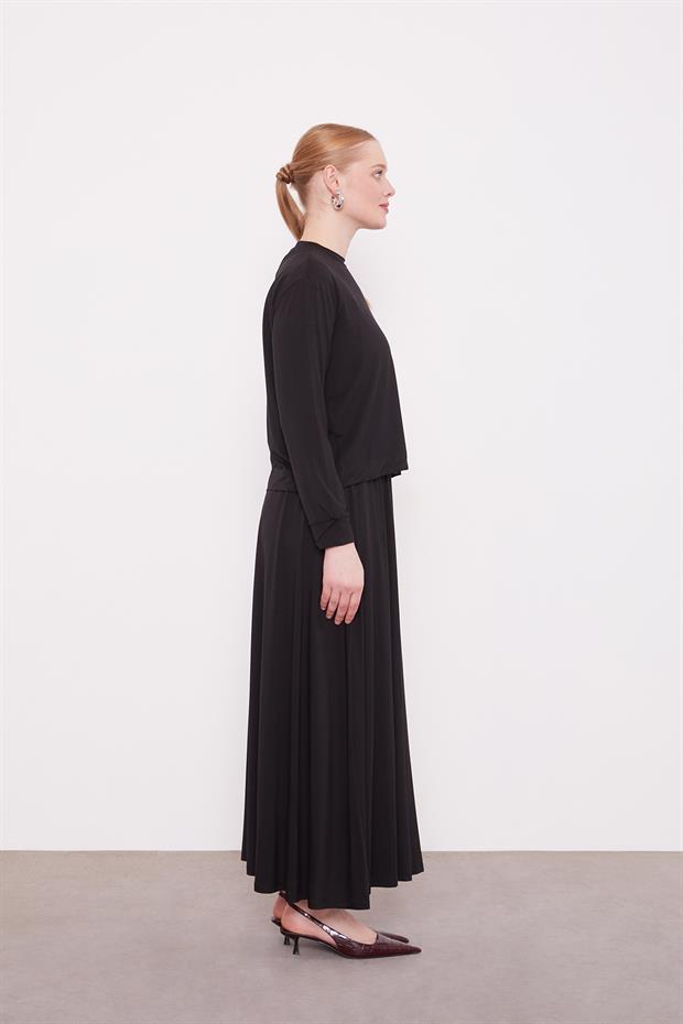 Siyah Omuz Düğme Detaylı Etek Takım