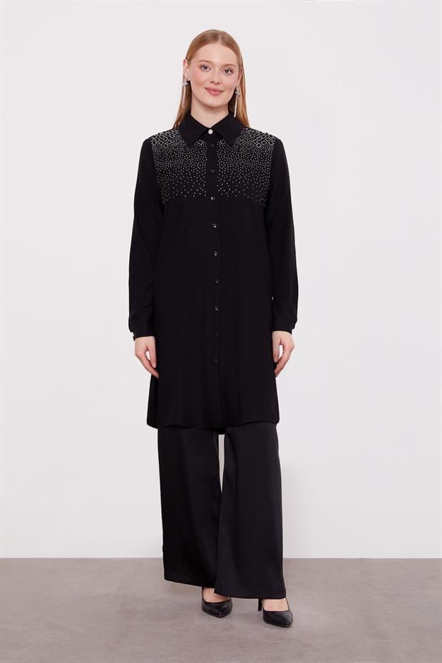 Siyah Omzu Kare Taşlı Tunik