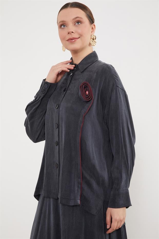 Siyah Önü Gül Detaylı Düğmeli Cupra Etek Takım