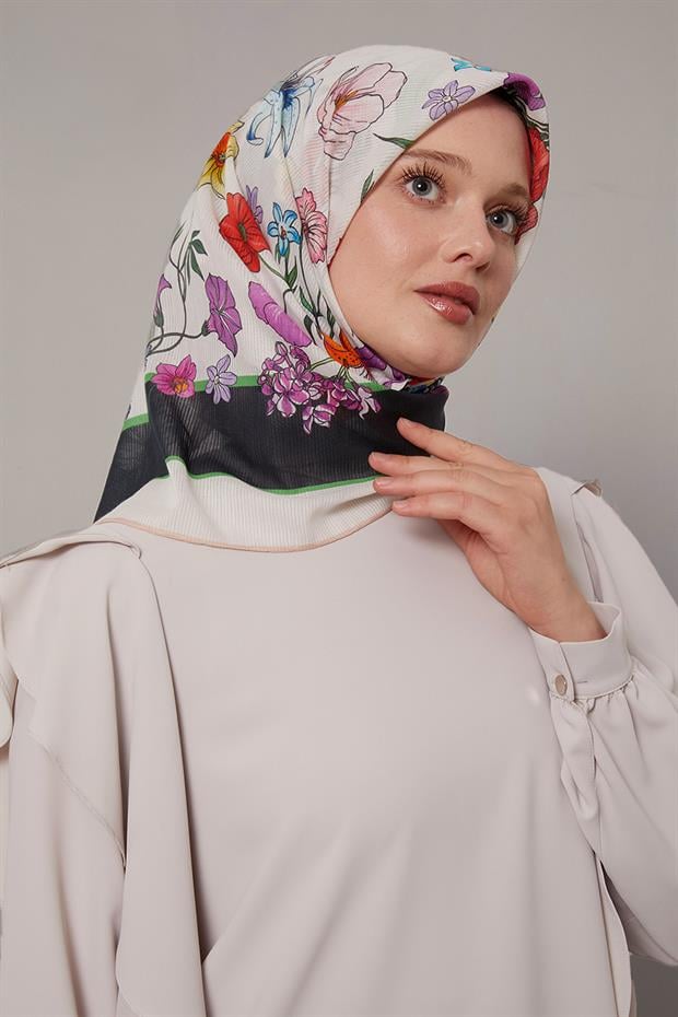 Siyah Papatya Desen Pamuk Eşarp