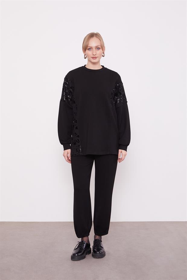 Siyah Payet İşlemeli Spor Takım