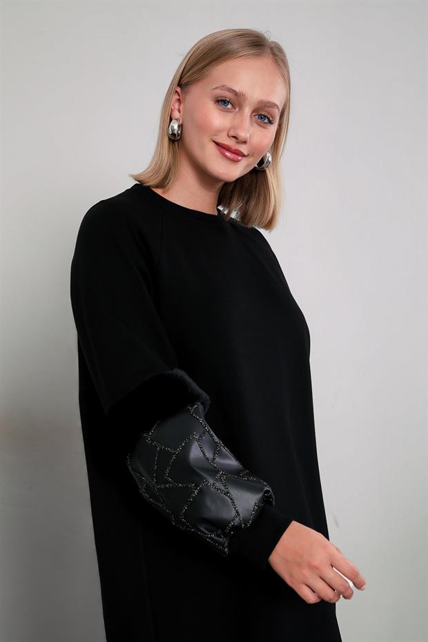 Siyah Peluş Kol Detaylı Spor Takım