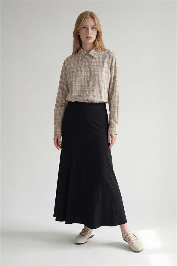 Siyah Pile Detaylı Etek