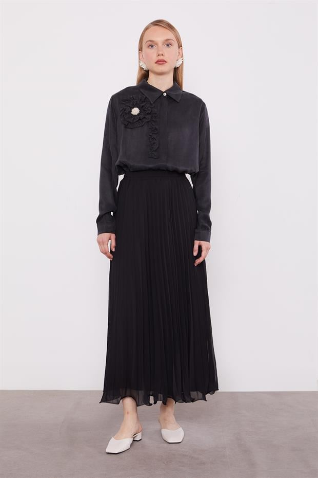 Siyah Piliseli Şifon Etek
