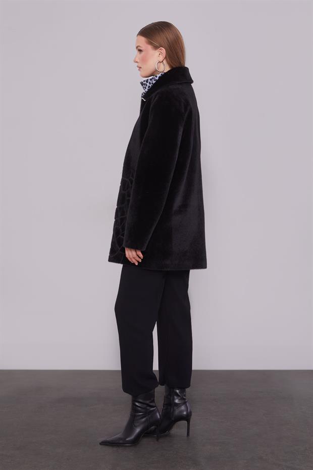 Siyah Pullu Desen Midi Kaban