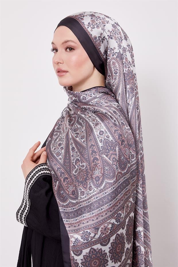 Siyah Sarmal Desen Hint İpeği Şal