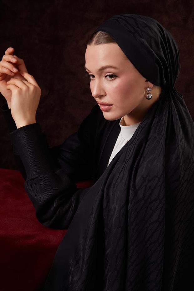 Siyah Sarmal Desen Naia Jakar Şal