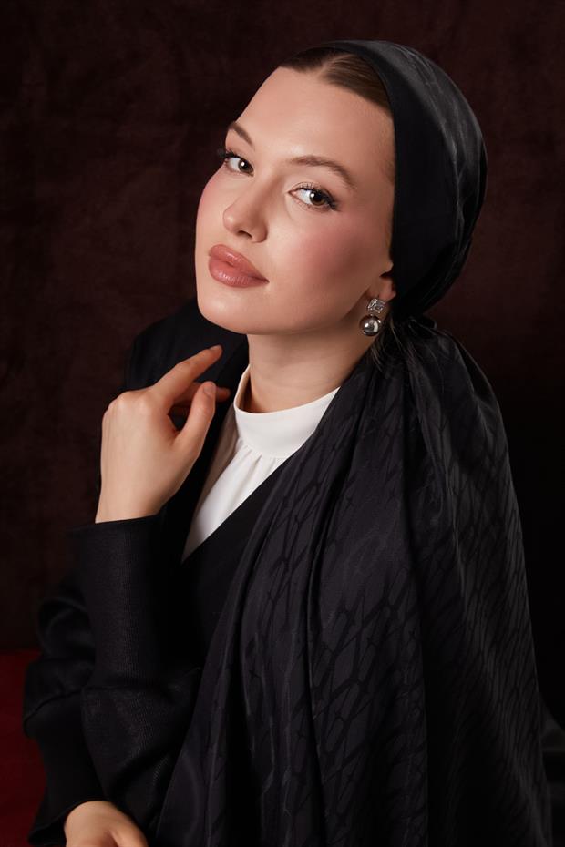 Siyah Sarmal Desen Naia Jakar Şal