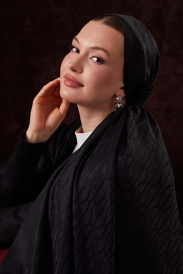 Siyah Sarmal Desen Naia Jakar Şal