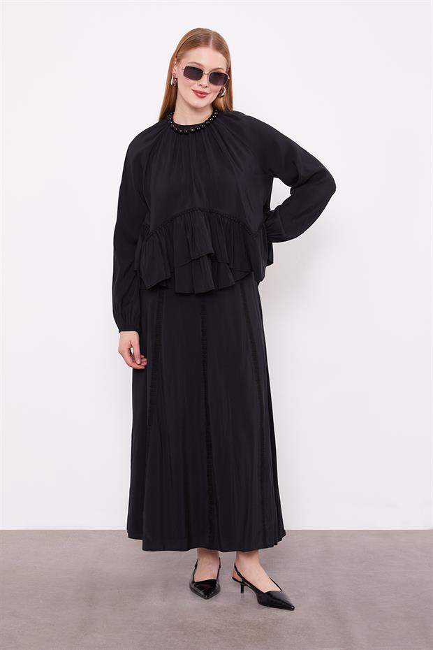 Siyah Şerit Dantel Detay Etekli Takım