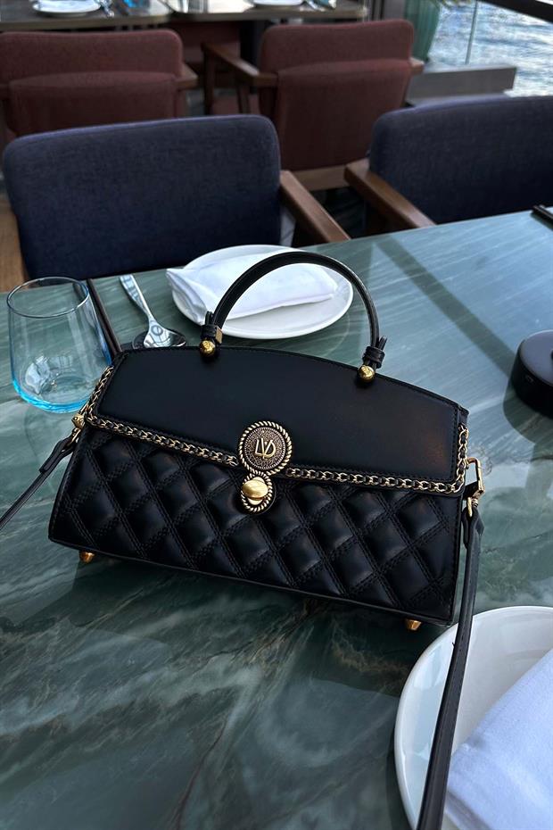 Siyah Şerit Zincir Detay Omuz Çantası