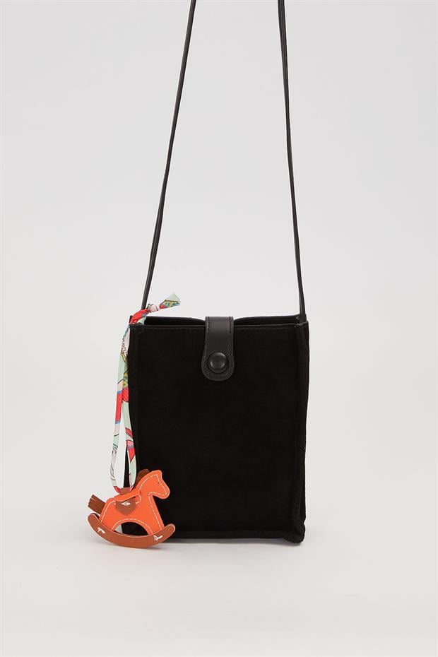 Siyah Süet Uzun Askılı Omuz Çantası