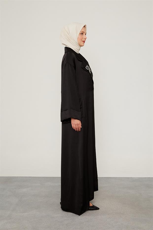 Siyah Taş Broş Detaylı Saten Ferace