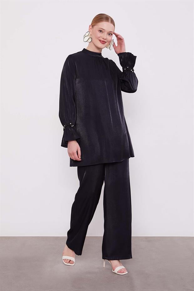 Siyah Taş Detaylı İkili Takım