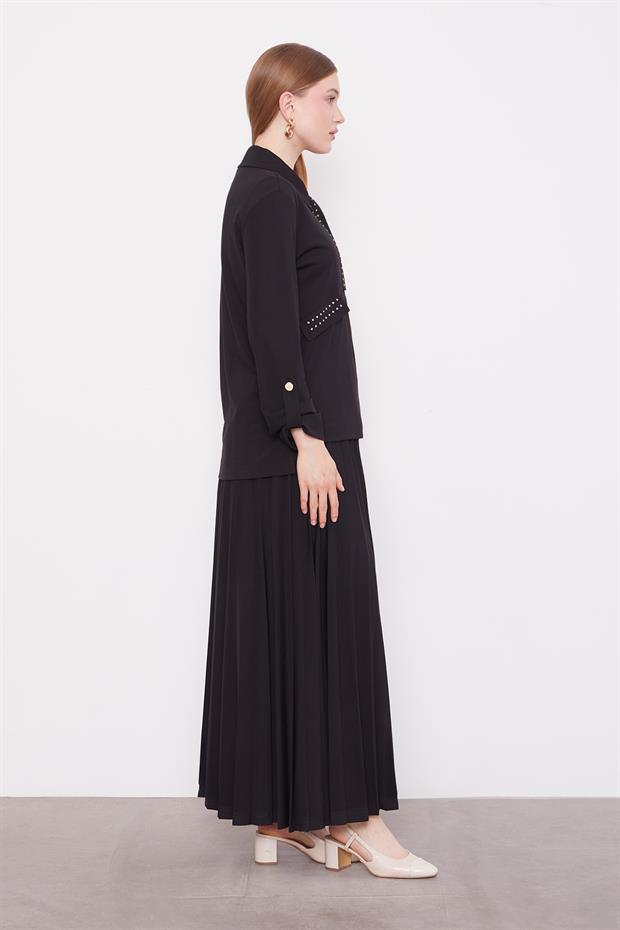 Siyah Taş Yaka Detay Piliseli Etek Takım