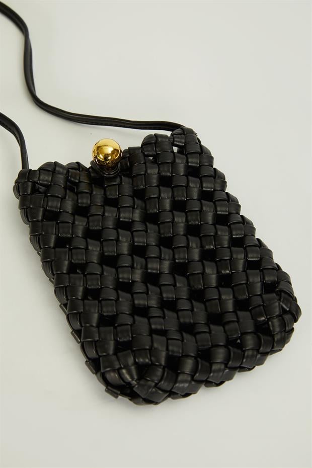 Siyah Tokalı Örgü Model Omuz Çantası