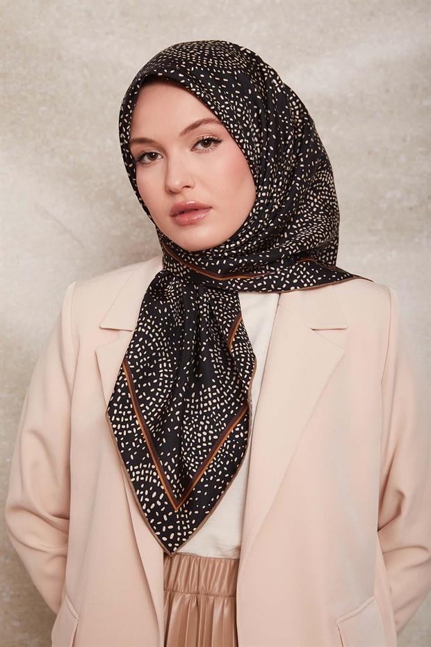 Siyah-Vizon Noktalı Daireler Bask. Twill İpek Eşarp