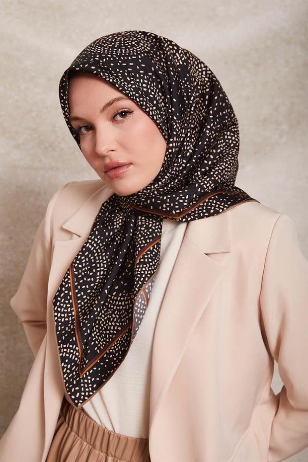 Siyah-Vizon Noktalı Daireler Bask. Twill İpek Eşarp