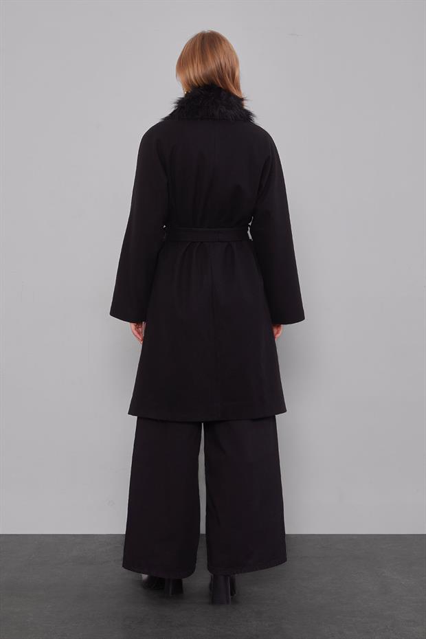 Siyah Yakası Küklü Kuşaklı Kaşe Kaban