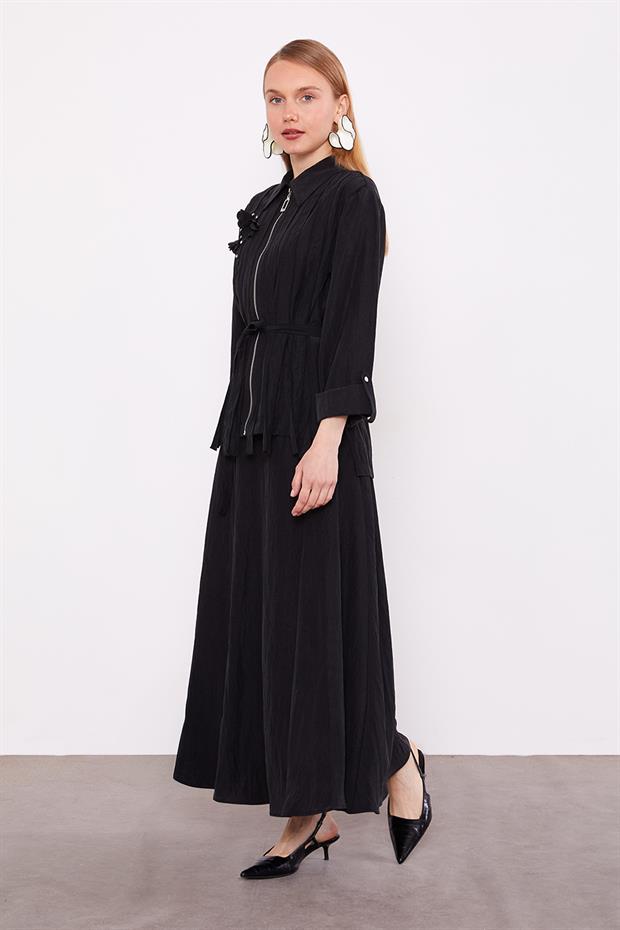 Siyah Yakası Taş Detaylı Cupra Etek Takım