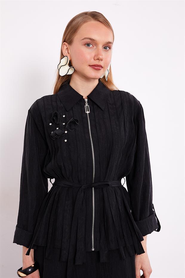 Siyah Yakası Taş Detaylı Cupra Etek Takım