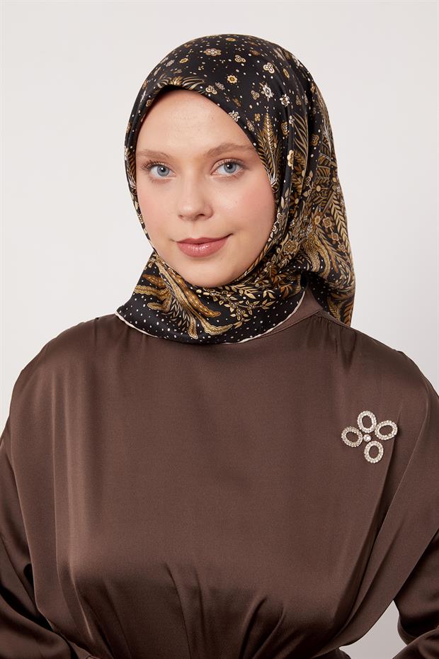 Siyah Yaprak  Desen Twill İpek Eşarp