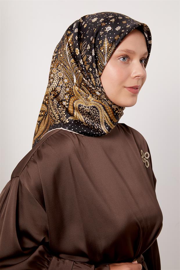 Siyah Yaprak  Desen Twill İpek Eşarp