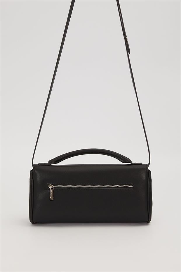 Siyah Yatay Form Omuz Çantası