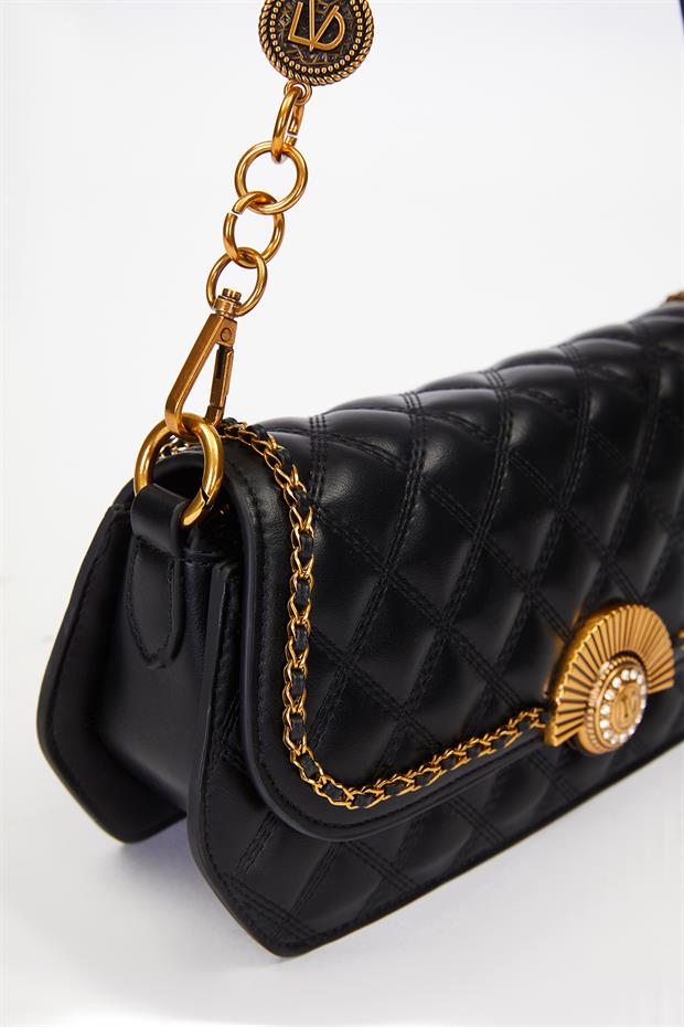 Siyah Yelpaze Kilit Detay Çanta