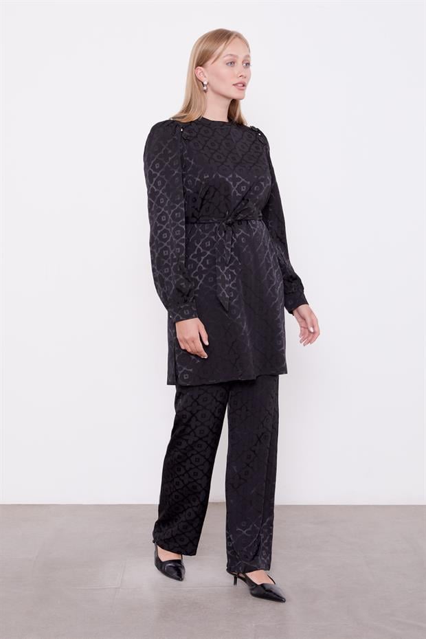 Siyah Yonca Desenli Jakar İkili Takım