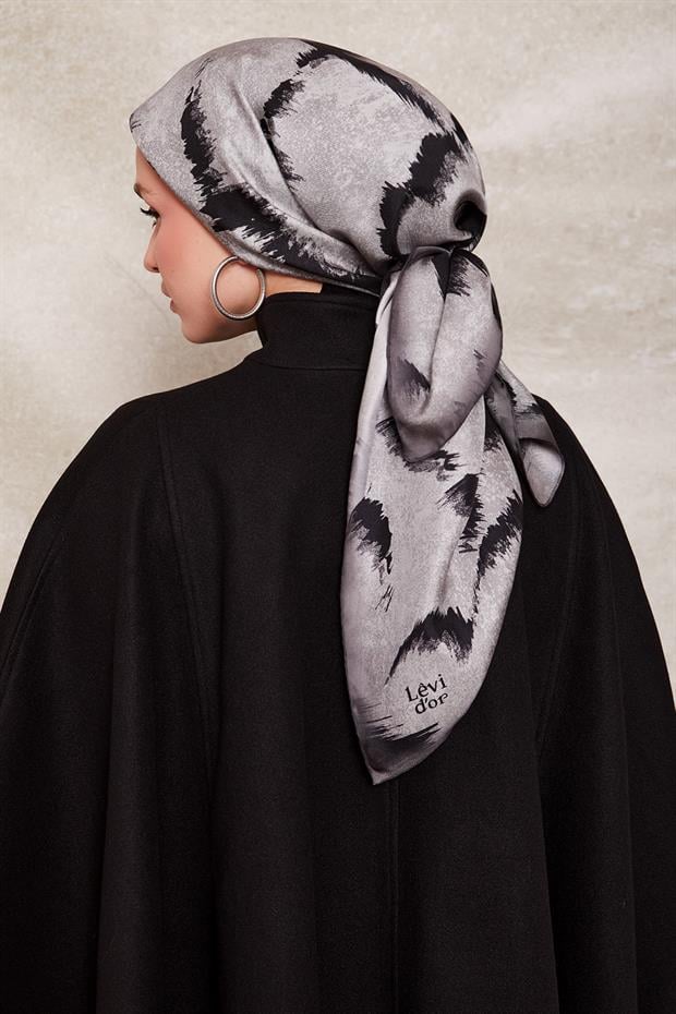 Siyah Zigzag Spor Desen Twill İpek Eşarp