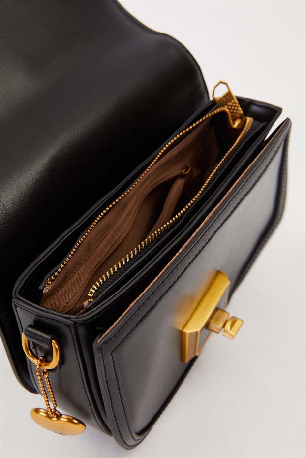 Siyah Zımba Detay Omuz Çantası