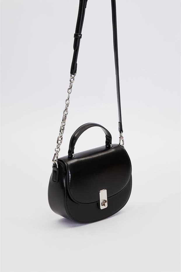 Siyah Zincir Askı Detaylı El Çantası
