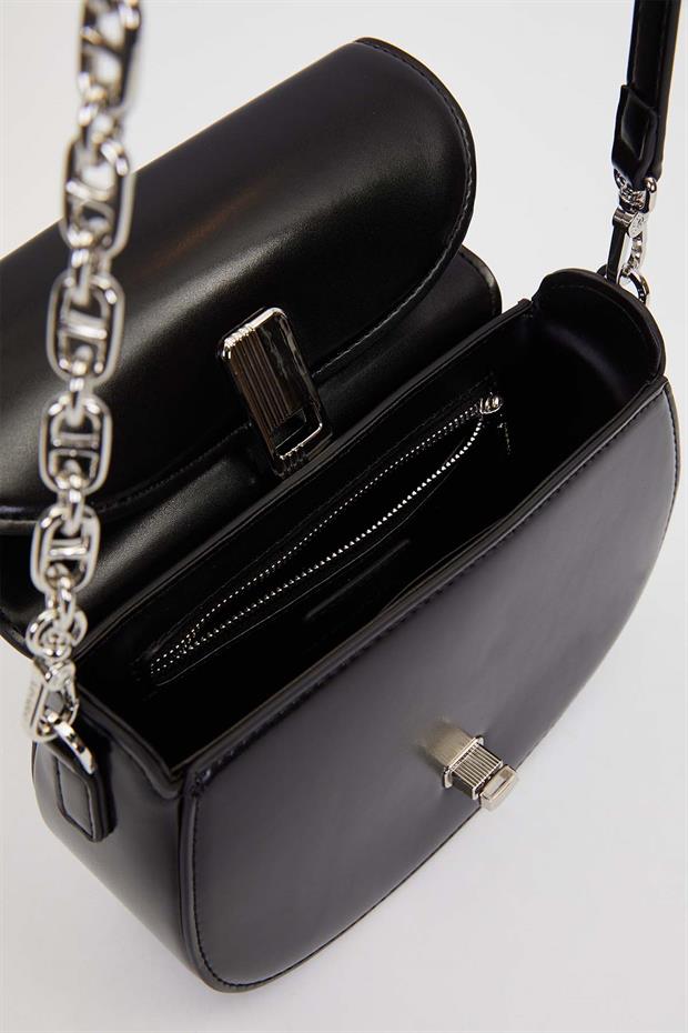 Siyah Zincir Askı Detaylı El Çantası