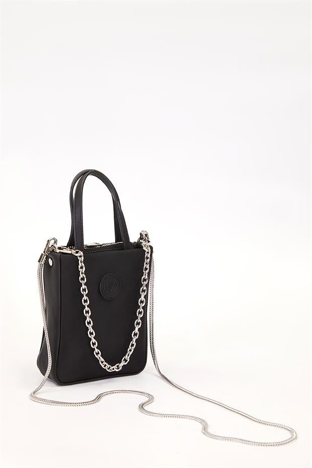 Siyah Zincir Detay Saten Çanta