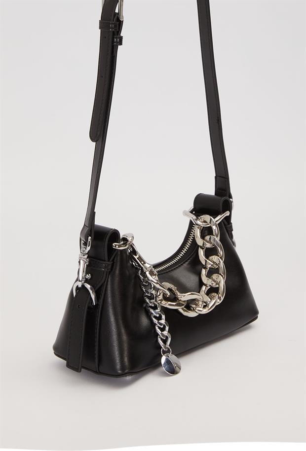 Siyah Zincir Halka Detaylı Omuz Çantası