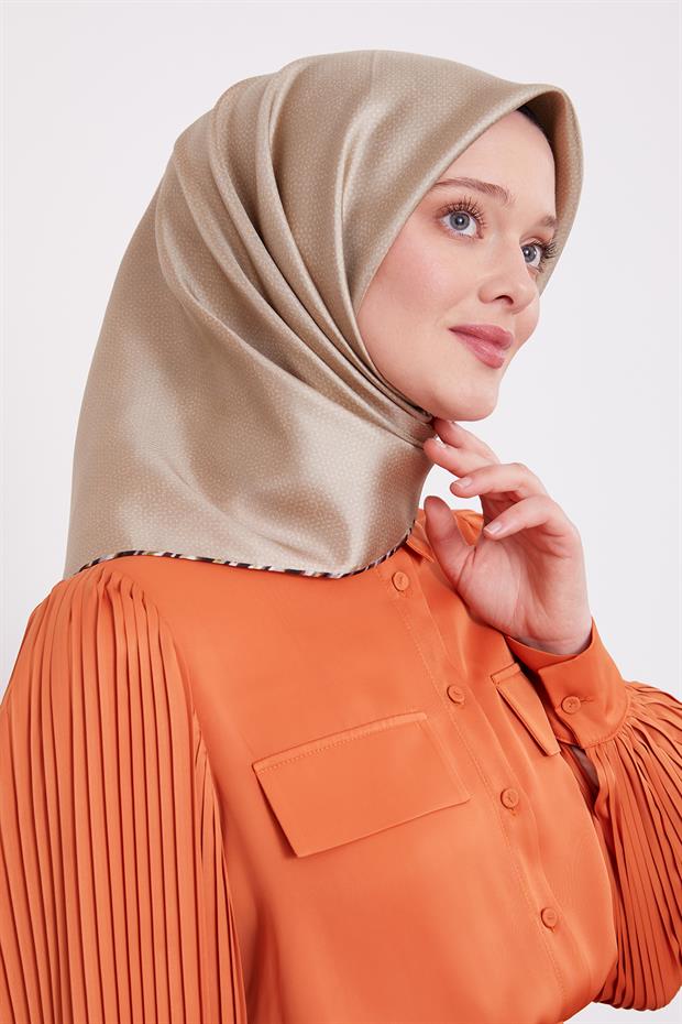 Su Yeşili Benekli Twill İpek Eşarp